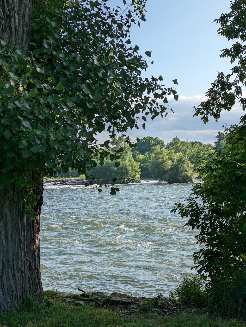Figure 160: Richelieu River rapids at Chambly QC